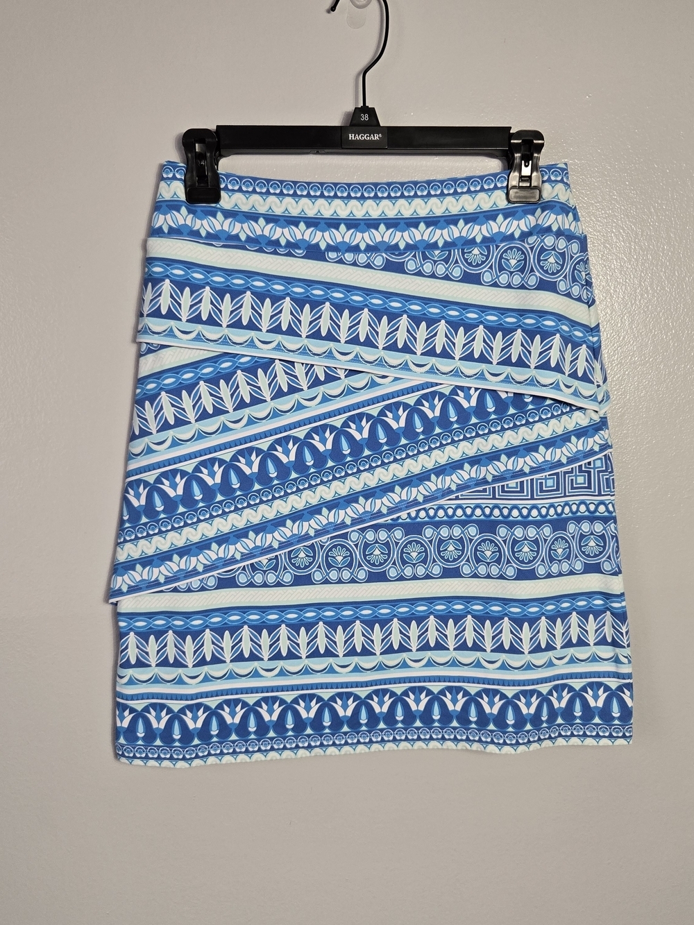 J.McLaughlin Blue White Geometric Tile Asymmetric Tiered Stretch Skirt Travel XS